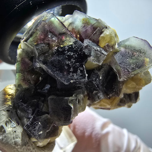 Bunte Phantom Fluorit Würfel, Muskovit, Hyalit Stufe Erongo, Namibia 33*27*25mm