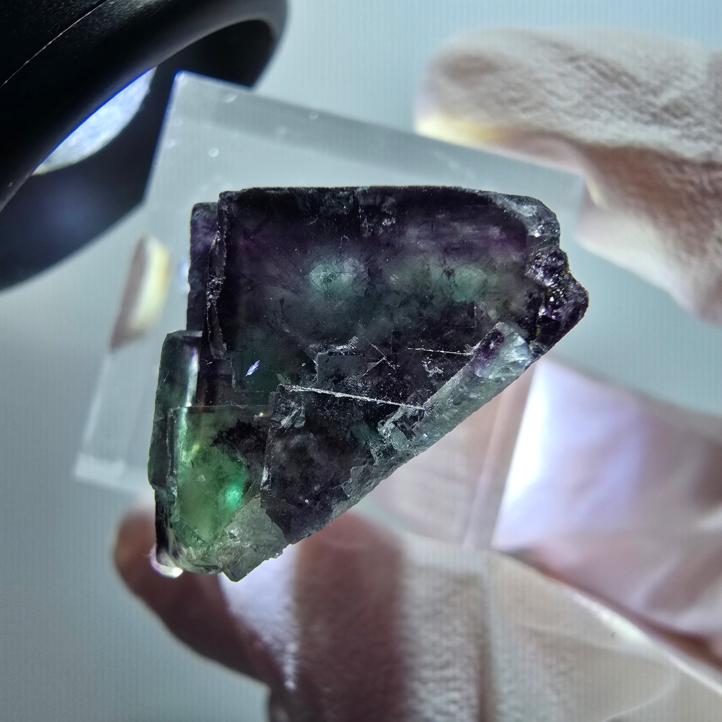 Spécimen cubique de fluorite fantôme très clair, vert-violet, Okorusu, Namibie, 22*20*13 mm, n° 11777