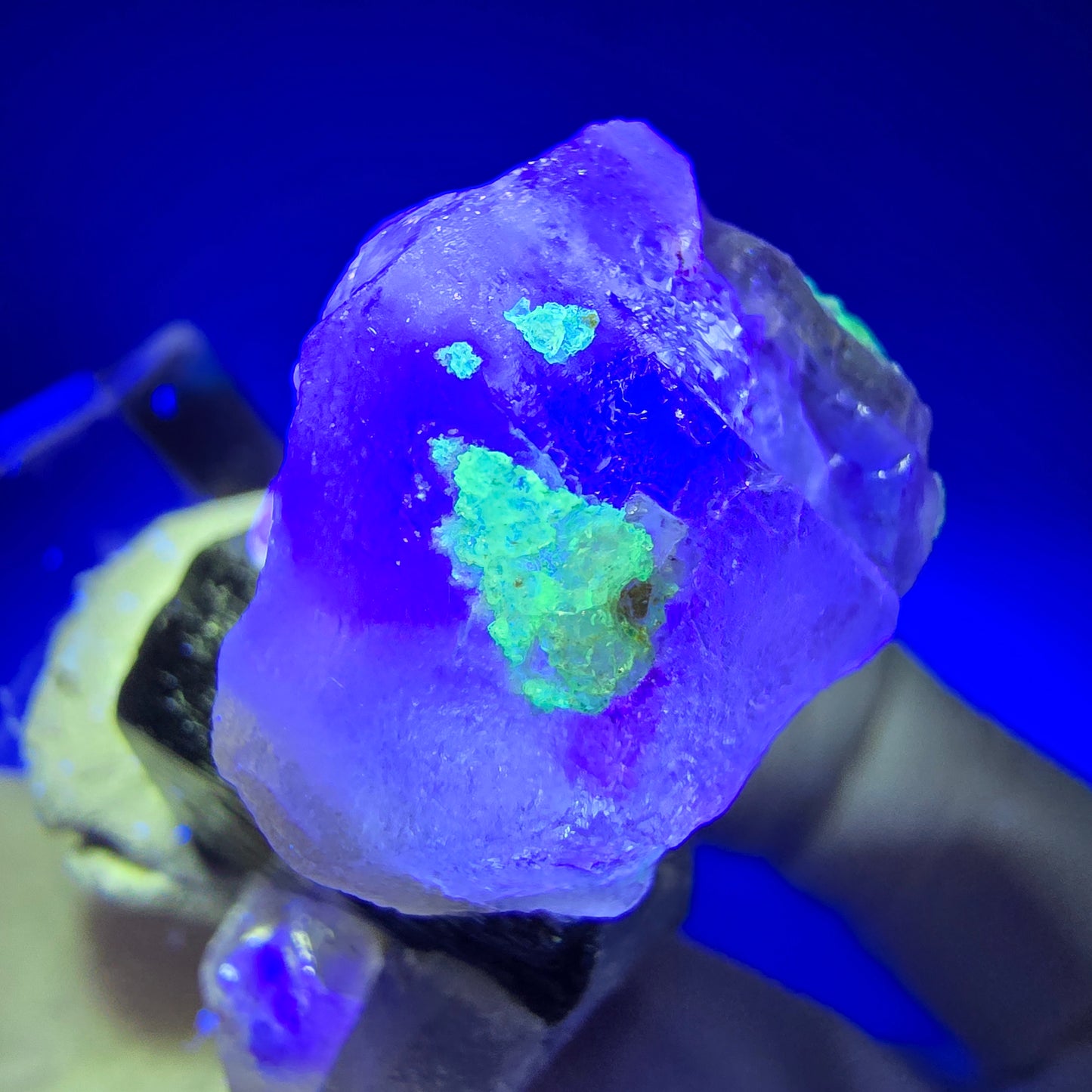 Fluorite fantôme, Hyalite, Schörl Tourmaline Stage Erongo, Namibie 31*24*18mm #11960