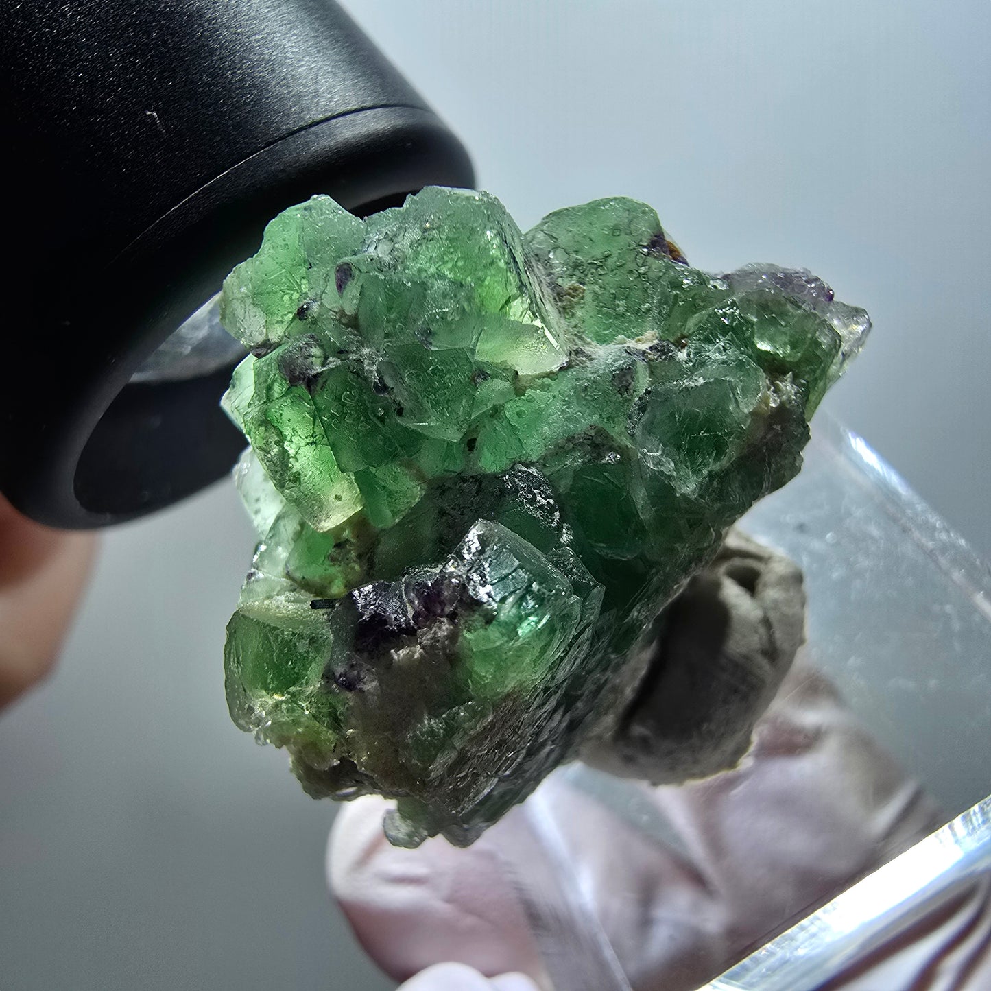 Spécimen de fluorite fantôme, tourmaline schorl et muscovite, Erongo, Namibie, 30 x 27 x 19 mm, n° 11962