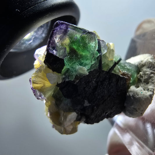 Phantom Fluorit, Schörl Turmalin, Muskovit, Hyalit Erongo, Namibia 28*24*21mm #11989