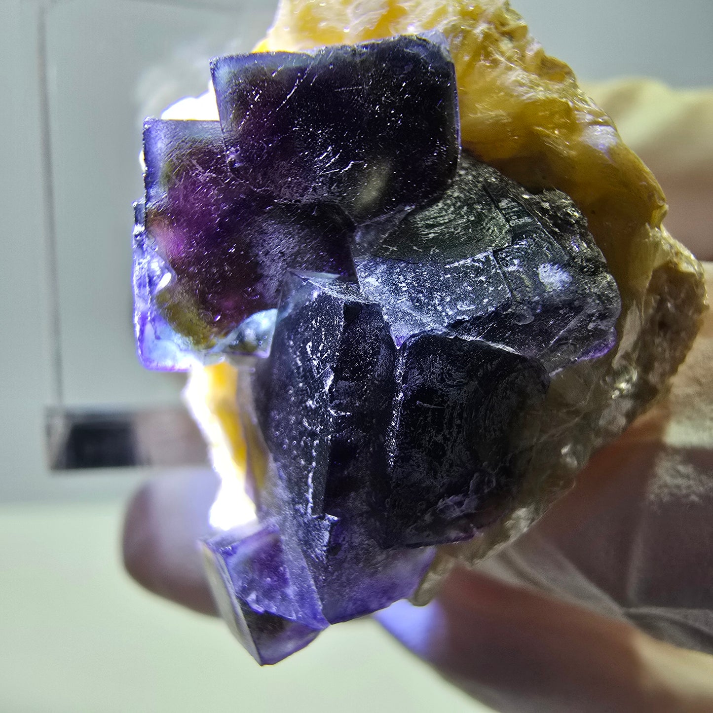 Cubes de fluorite fantôme colorés, spécimen de muscovite, Erongo, Namibie, 32 x 27 x 13 mm