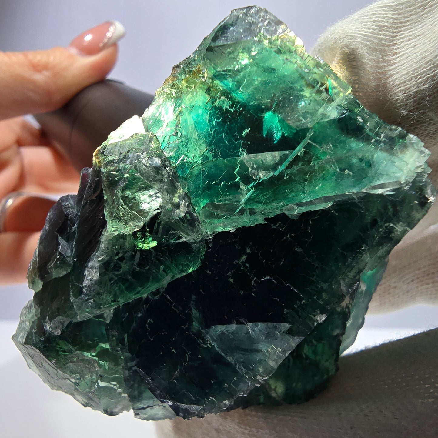 Cube de fluorite fantôme parqueté vert violet Okorusu Namibie 65*61*37mm