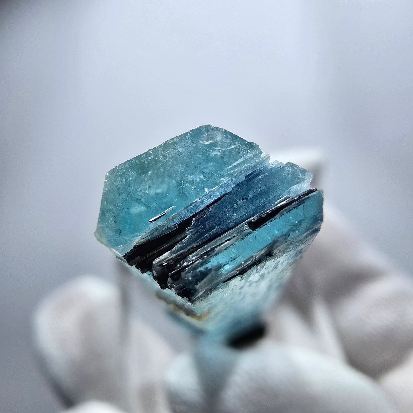 Seltener Aquamarin X mit Hyalit, Schörl Turmalin Erongo, Namibia 45*10*7mm