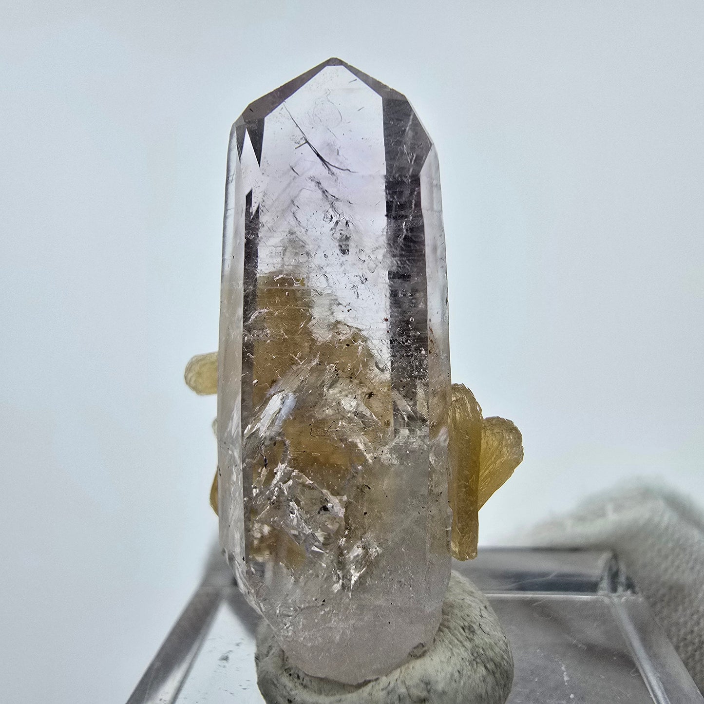 Enhydro Phantom Amethyst Kristall mit Stilbit Goboboseb, Namibia 32*17*14mm