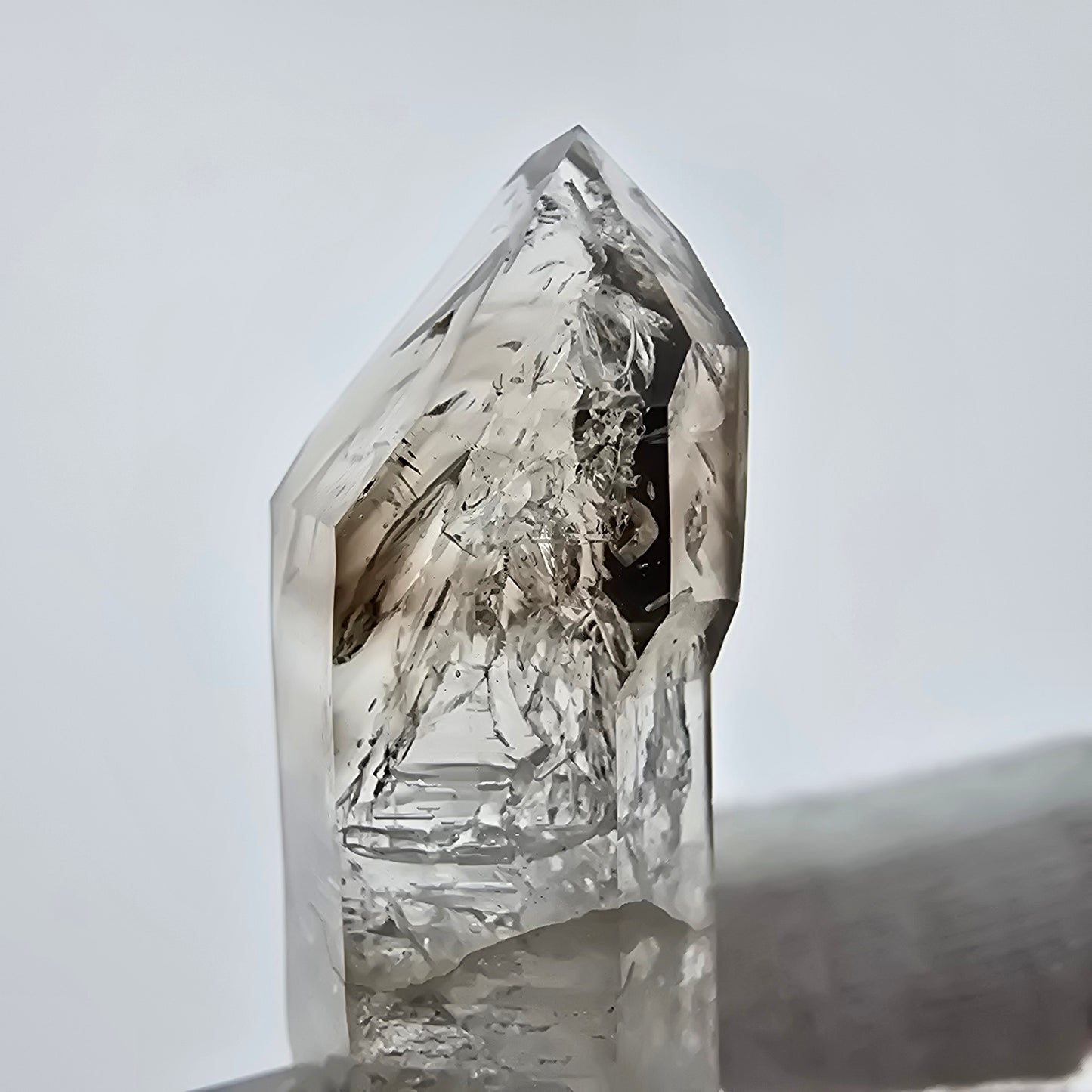 Enhydro Phantom Smoky Quartz Sceptre Tip 3x Bubble Goboboseb, Namibie 44*19*13mm