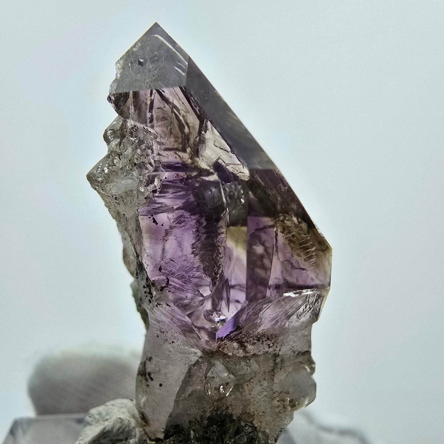 Seltene Phantom Amethyst Skelett Zepter Goboboseb, Namibia 38*21*15mm Sammlung
