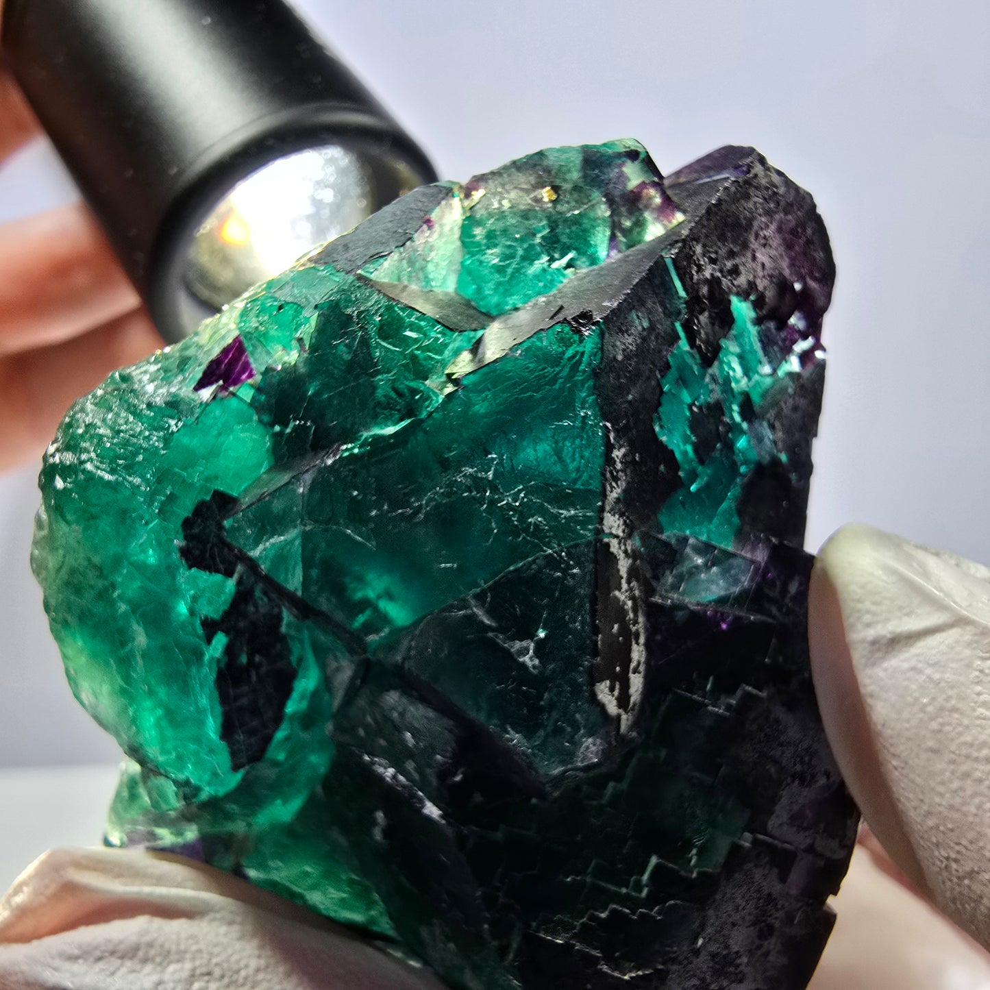 Spécimen de cube de fluorite fantôme vert violet zonal 11:11 Angel Pocket, Namibie 69*53*40mm