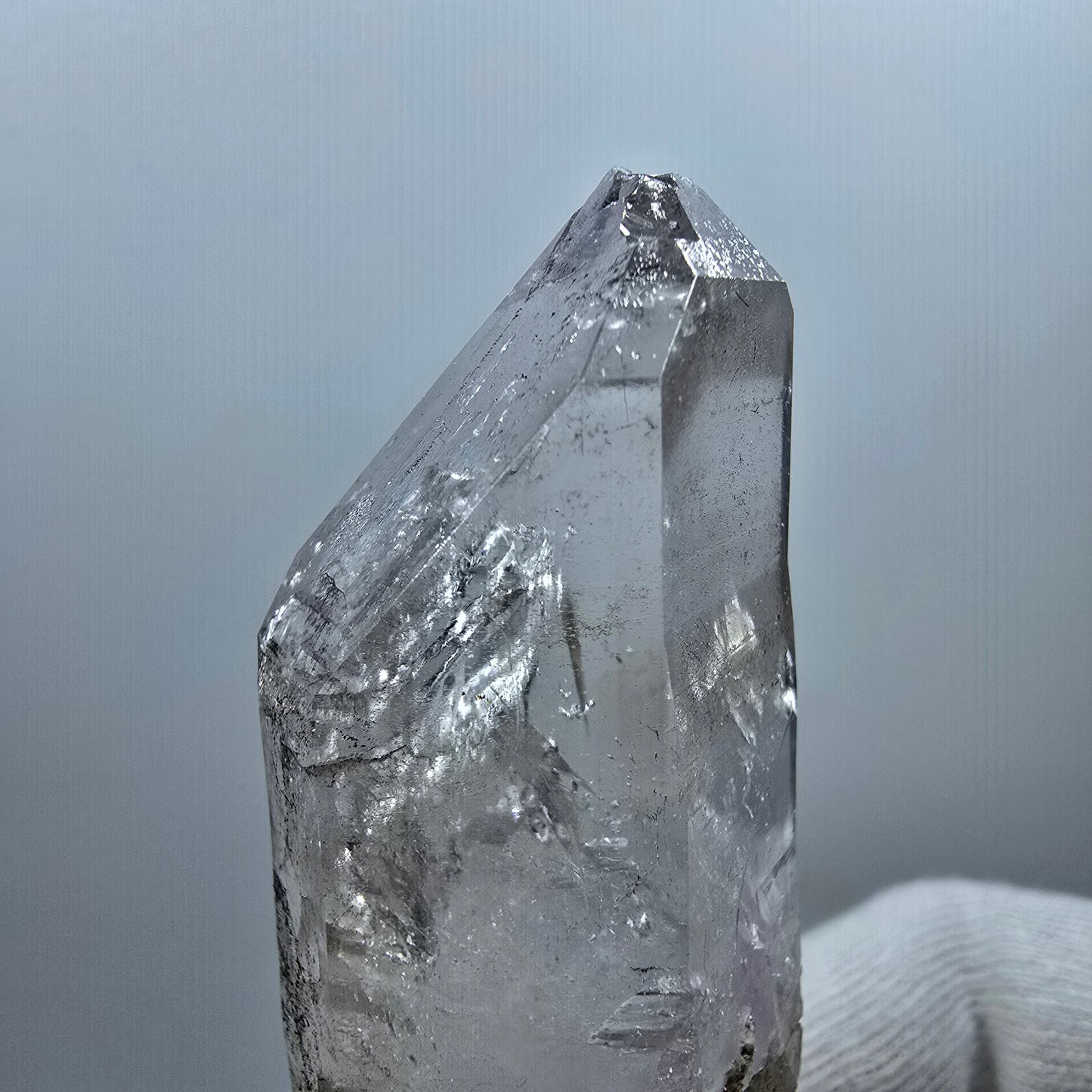 Sceptre fantôme squelette en améthyste DT, calcite Valentine Pocket Goboboseb Namibie 75 x 26 x 20 mm