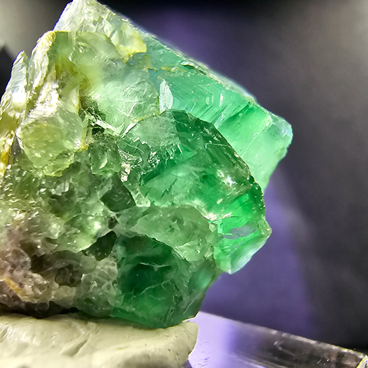 Seltene Phantom Fluorit Würfel Stufe grün 26*20*20mm Okorusu, Namibia Sammlung