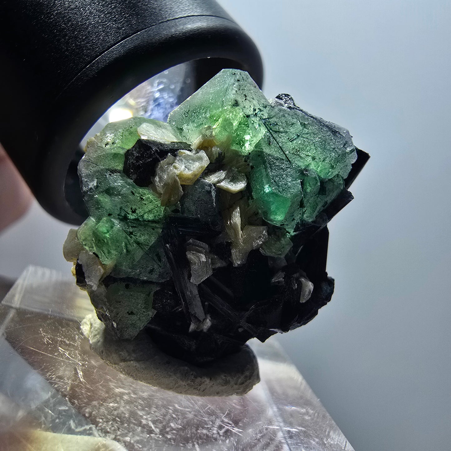 Phantom Fluorit hexagonal, Schörl Turmalin Stufe Erongo, Namibia 26*22*18mm #12042