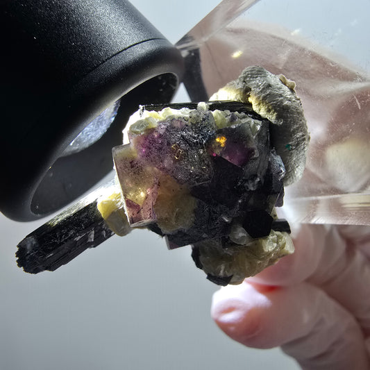 Bunte Phantom Fluorit, Schörl Turmalin, Muskovit Stufe Erongo, Namibia 29*22*18mm #12044
