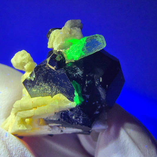 Aquamarin Schörl Turmalin, Orthoklas, Hyalit Stufe Erongo, Namibia 29*28*20mm #12064