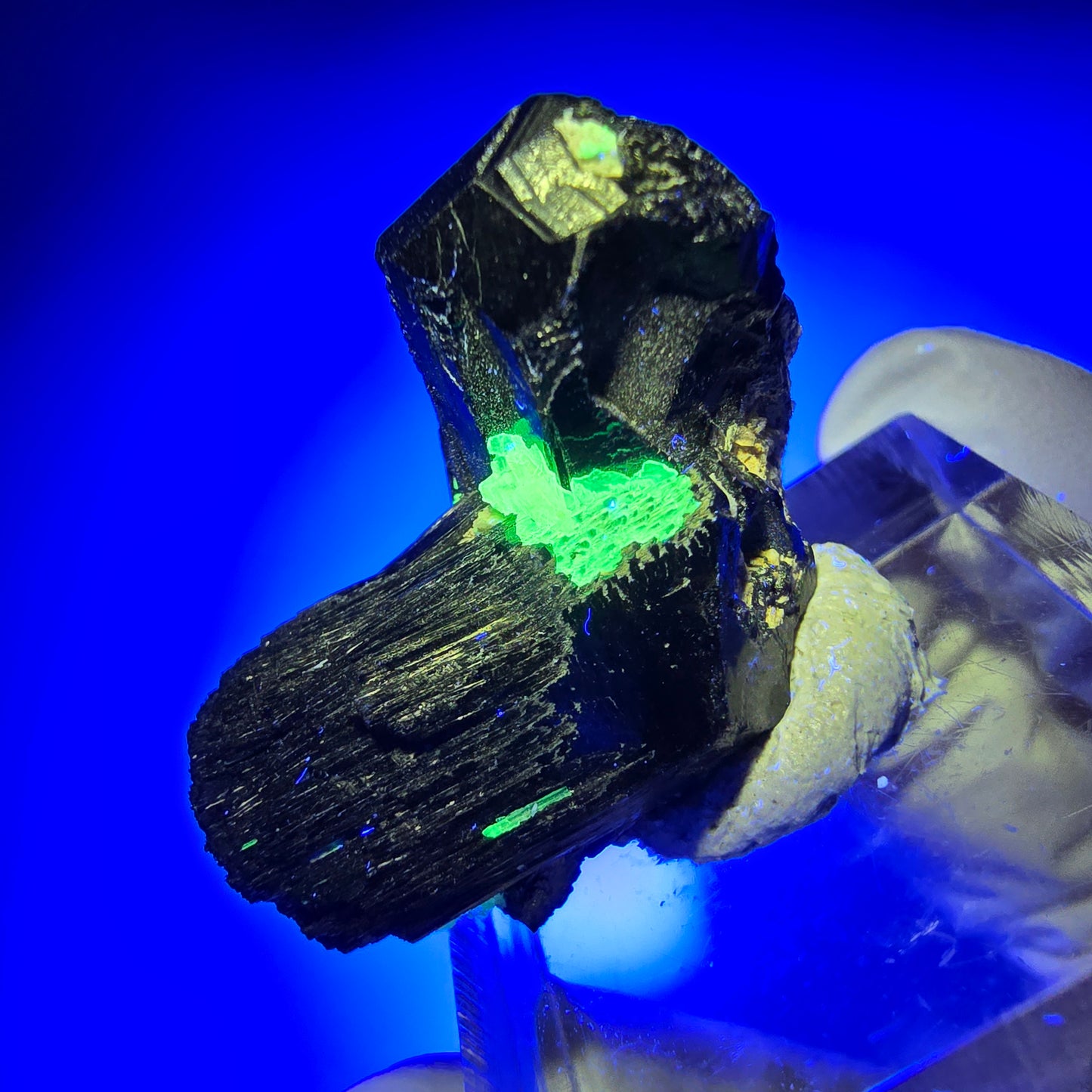 Schörl Tourmaline, Hyalite Opal Stage Erongo, Namibie 30*24*12mm #12068