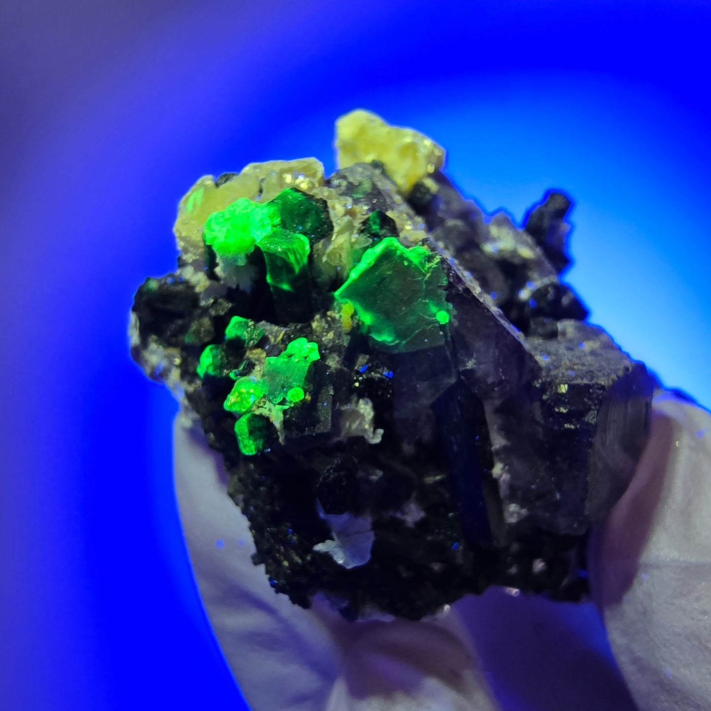 Fluorite fantôme, tourmaline Schörl, muscovite, hyalite Erongo, Namibie 49*45*36mm #12118