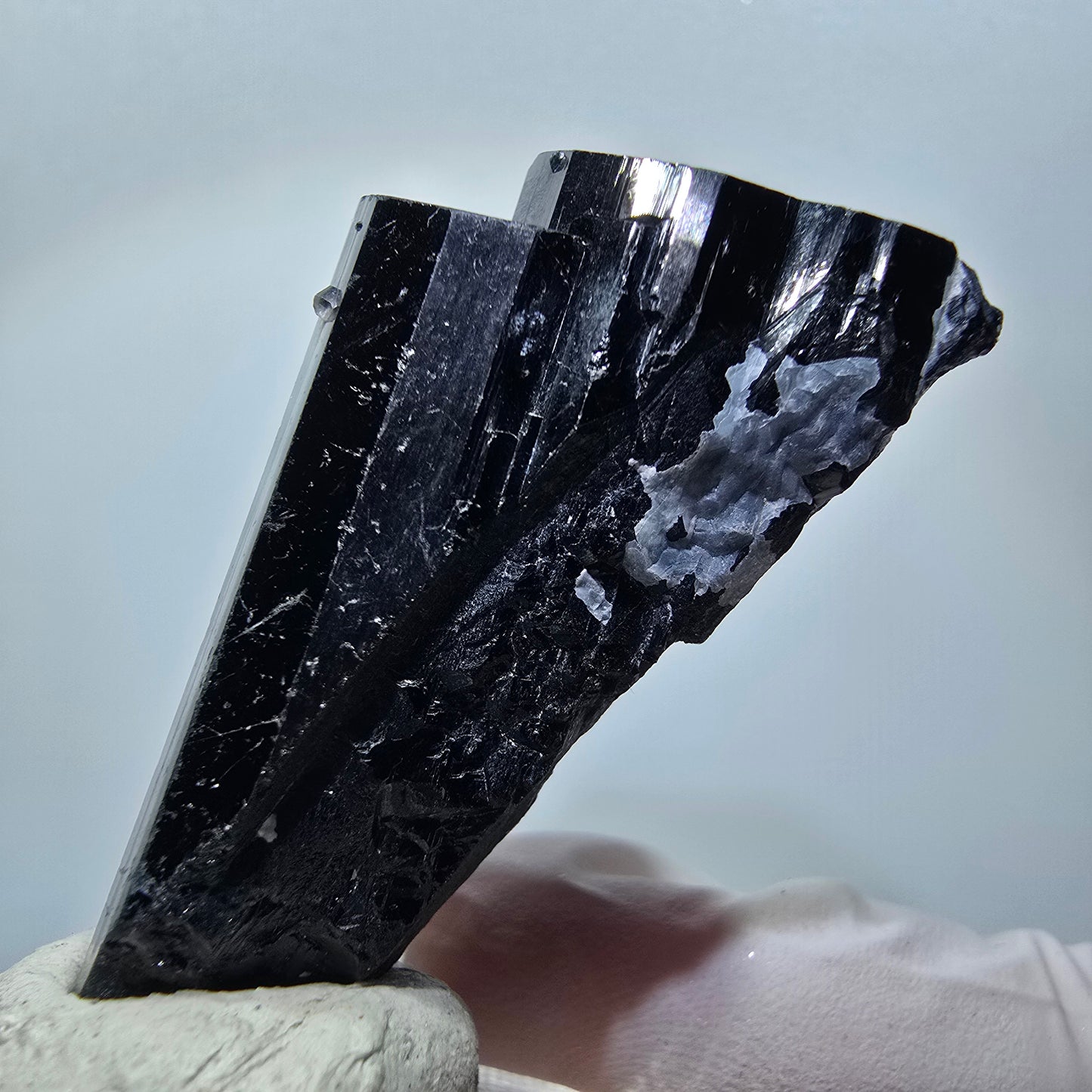 Seltene Schörl Turmalin, Rauchquarz Stufe Erongo, Namibia 47*28*27mm #12127