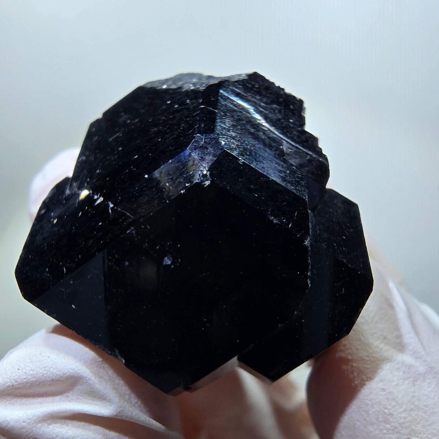 Rare cristal de tourmaline schorl symétrique, Erongo, Namibie, 31*29*26 mm #12138