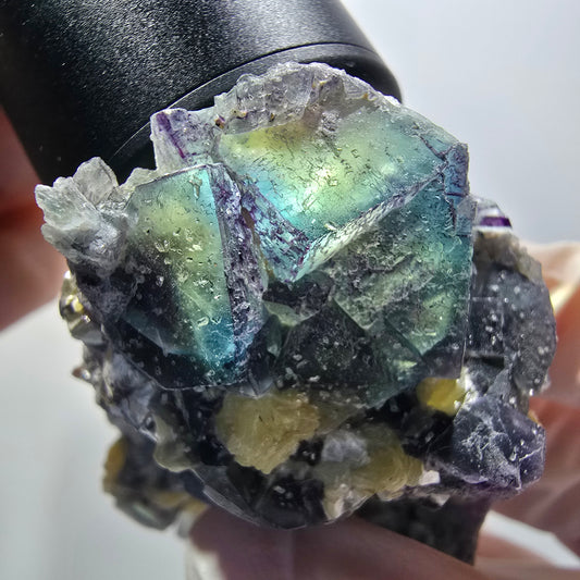 Bunte Phantom Fluorit, Schörl Turmalin, Muskovit, Hyalit Stufe Erongo, Namibia 74*45*30mm #12198