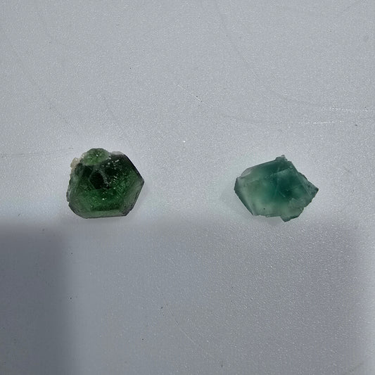 2er Lot Phantom Fluorit, Muskovit, Schörl Turmalin Erongo, Namibia 11-12mm #12324