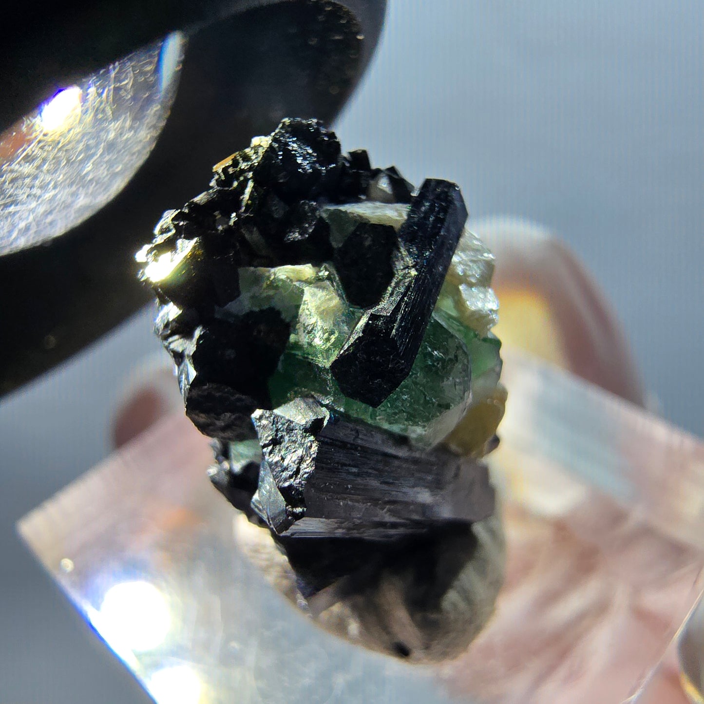 Phantom Fluorit, Schörl Turmalin, Muskovit Stufe Erongo, Namibia 21*13*10mm #12341