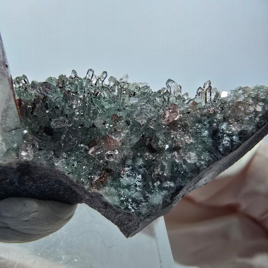 Starburst Quarz mit Hämatit auf Matrix Streep Mine Goboboseb, Namibia 44*32*19mm #12593