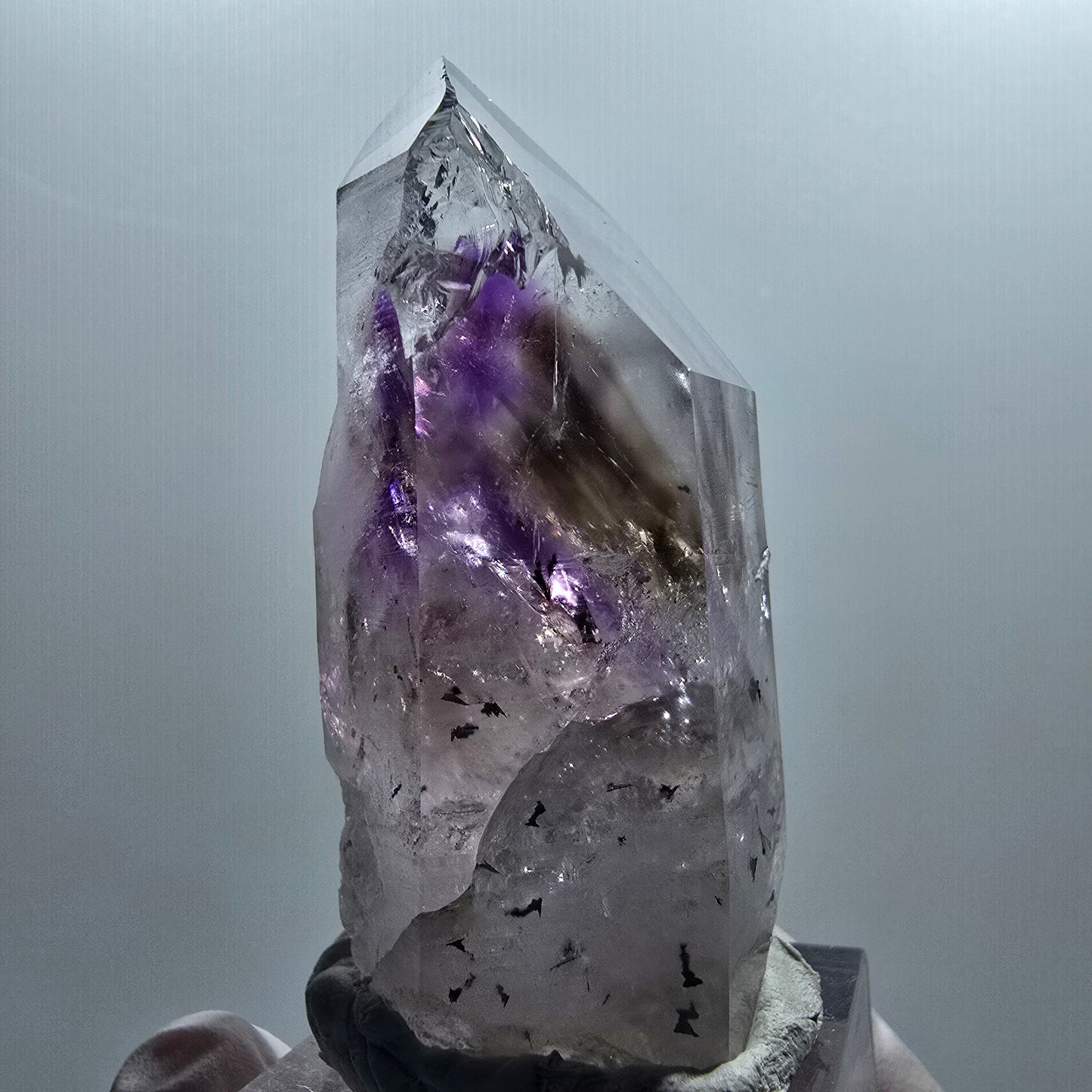 Améthyste Fantôme Lémurienne Enhydro, Hématite, Épidote 1 bulle Mine Streep Namibie 56*27*22mm #12649