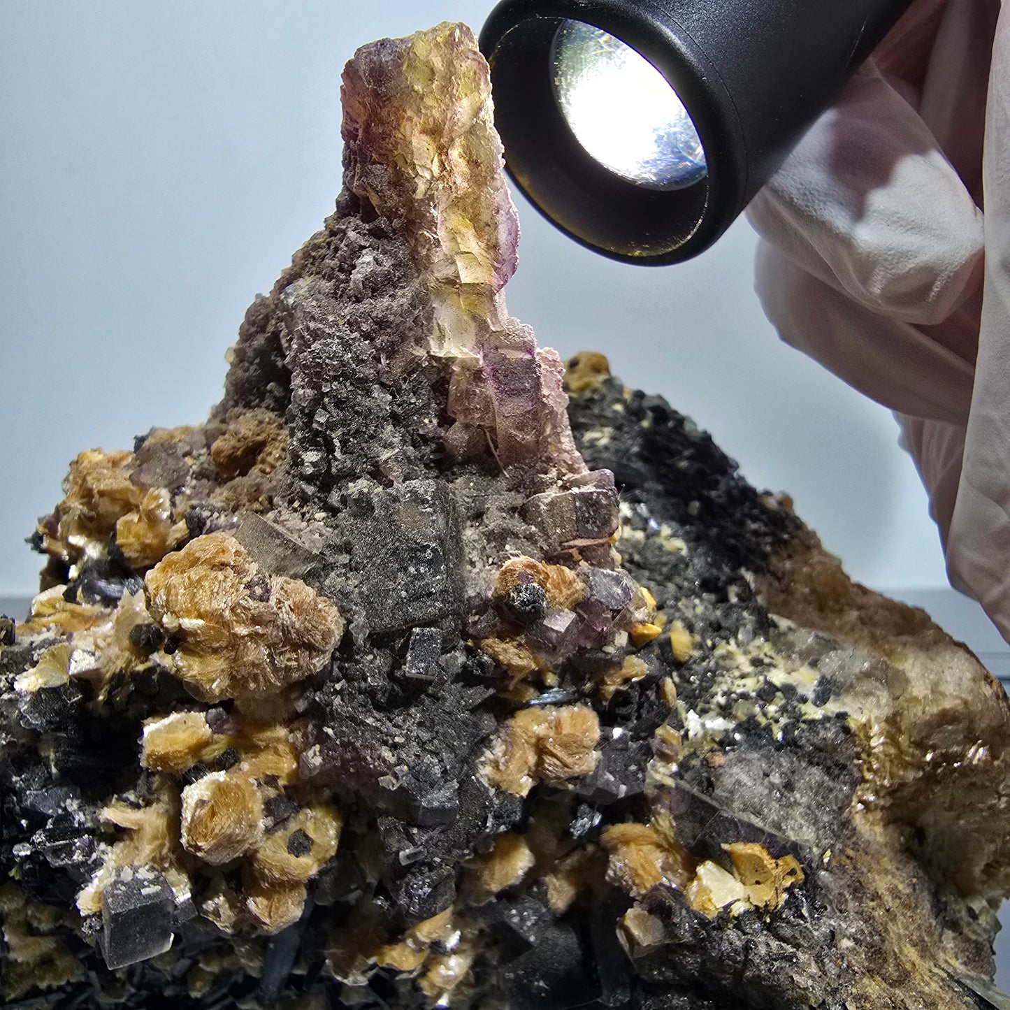 XXL Fluorite fantôme multicolore, Tourmaline schorl, Muscovite sur gangue Erongo, Namibie 151*86*131mm #12689