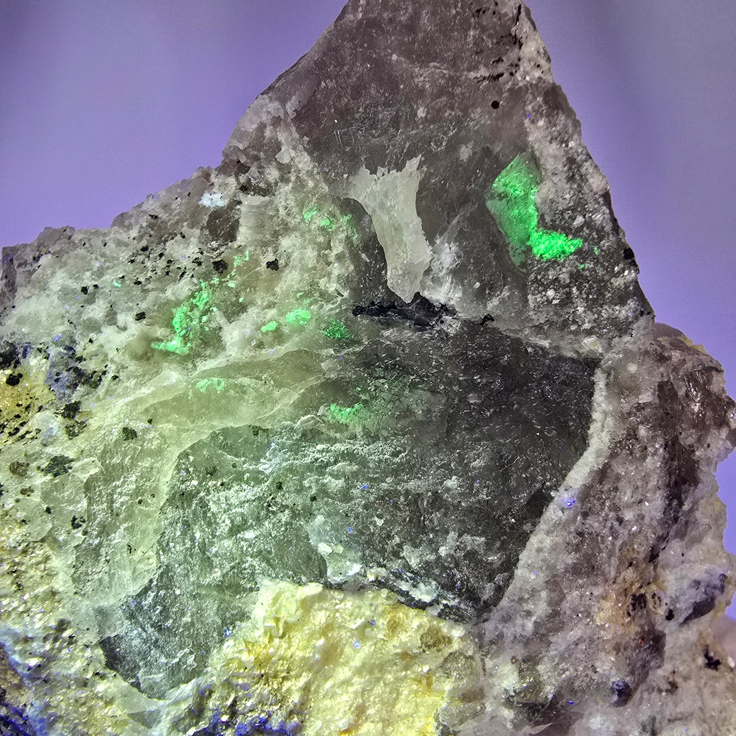 Fluorit, Rauchquarz, Schörl Turmalin, Hyalit, Muskovit Erongo, Namibia 86*92*50mm #12703