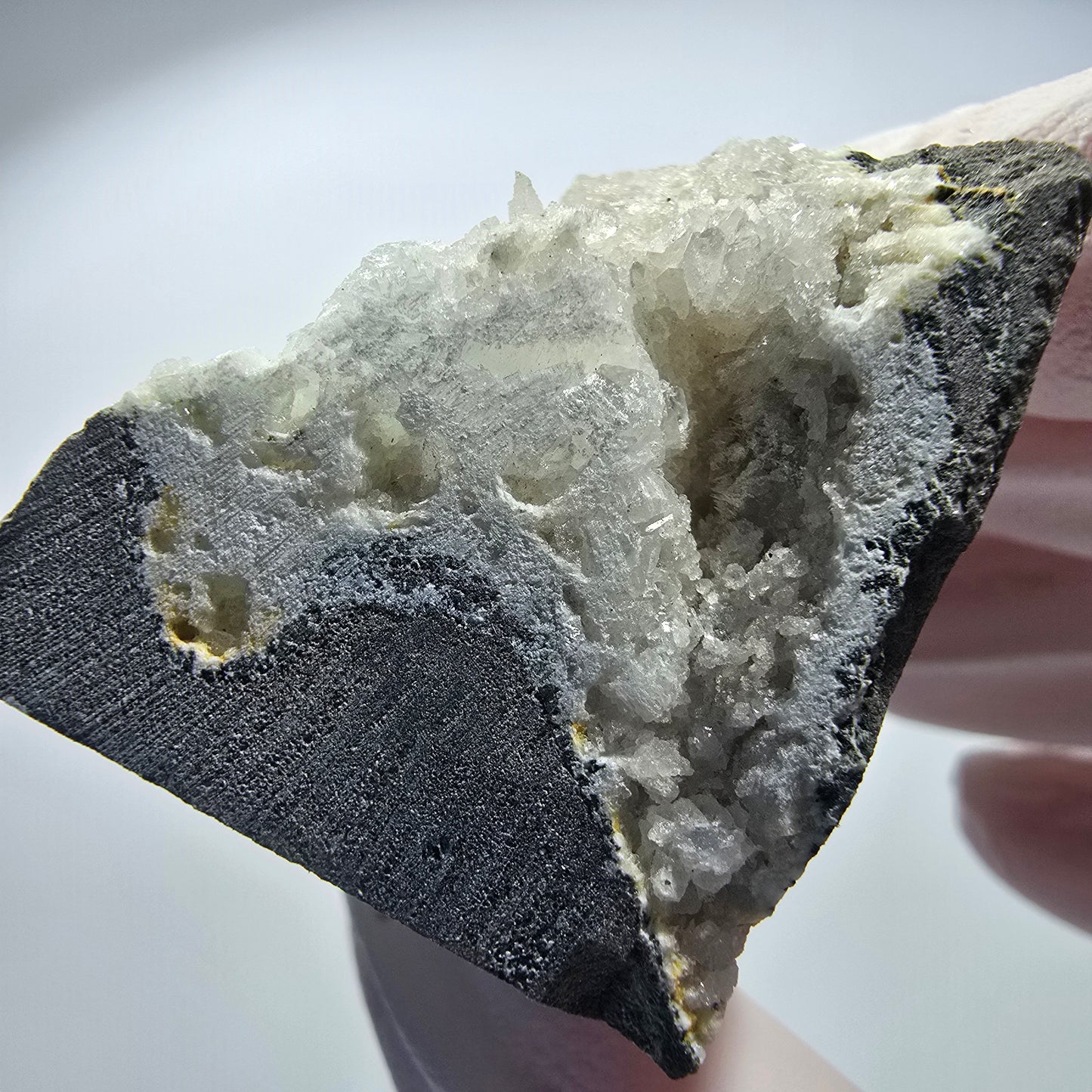 Prehnit Kugel, Calcit Würfel, Quarz auf Matrix Goboboseb, Namibia 53*37*31mm #12757