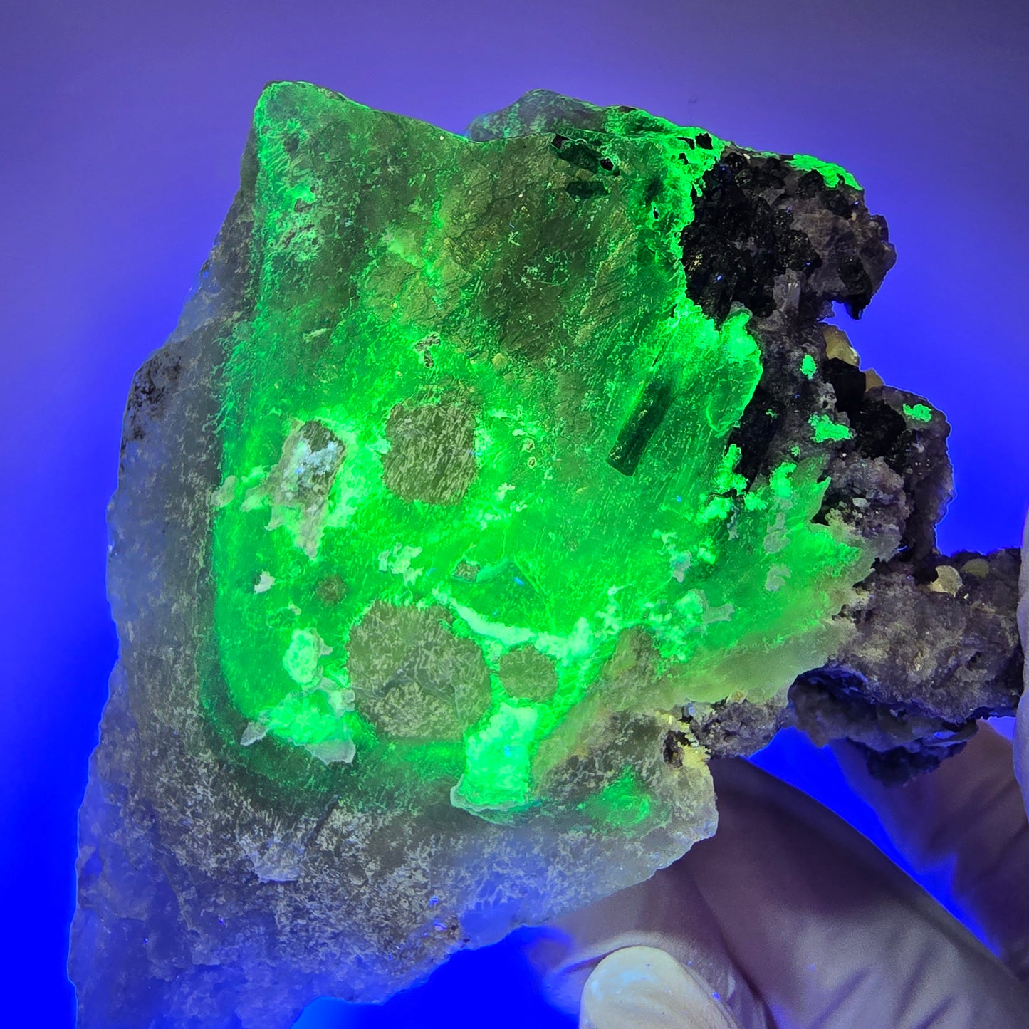 Rauchquarz, Fluorit, Schörl Turmalin, Hyalit Opal, Muskovit Erongo, Namibia 74*64*71mm #12843