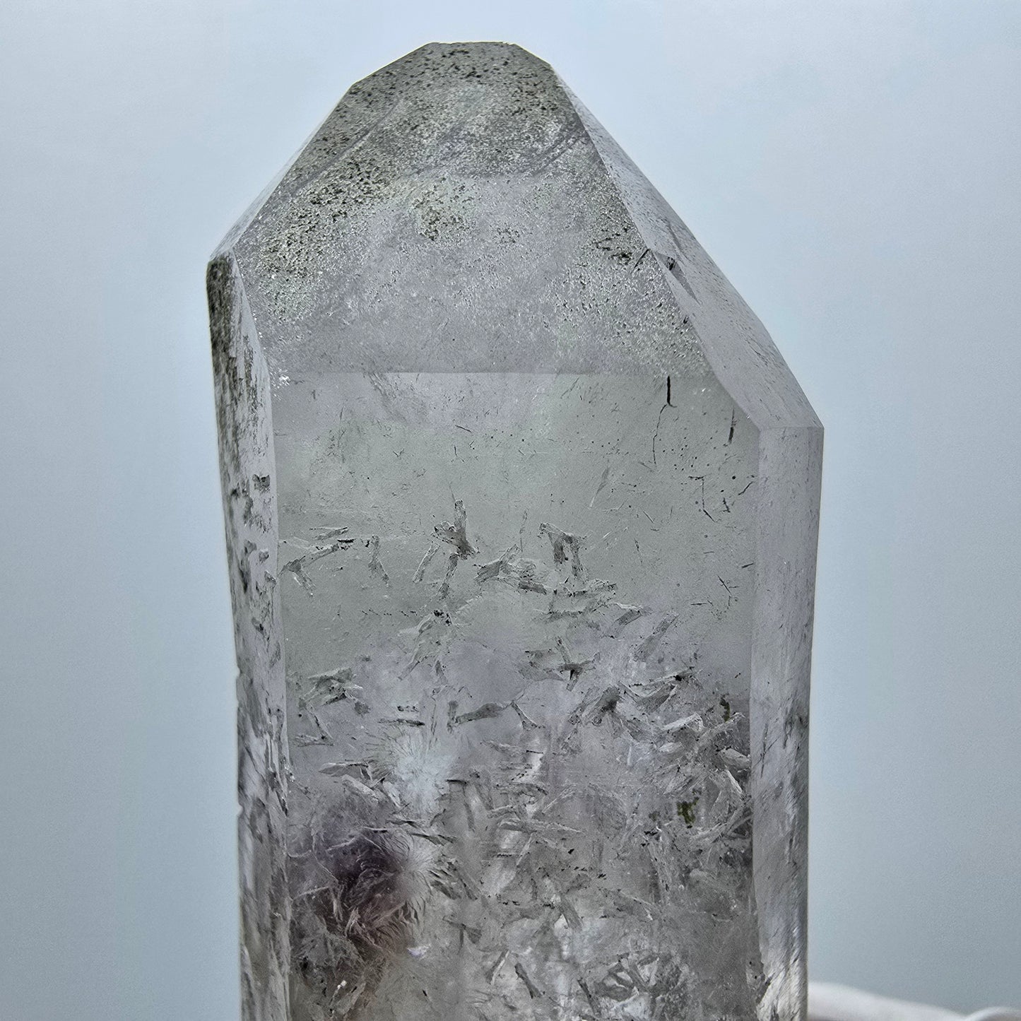 Skelett Phantom Amethyst mit Prehnit Streep Mine Goboboseb Namibia 68*26*22mm #12945