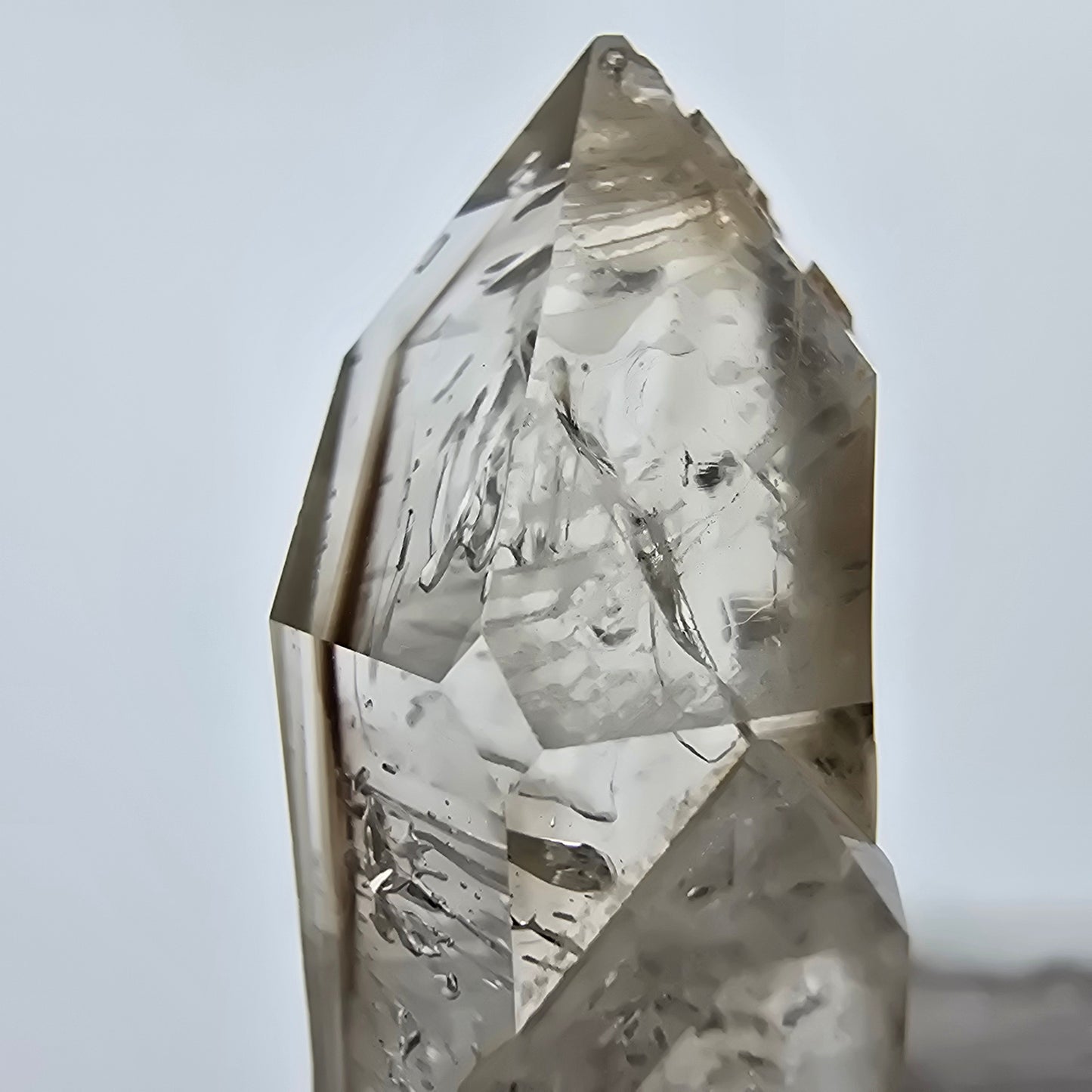 Enhydro Phantom Rauchquarz Spitzen 1x Blase Goboboseb, Namibia 43*22*17mm