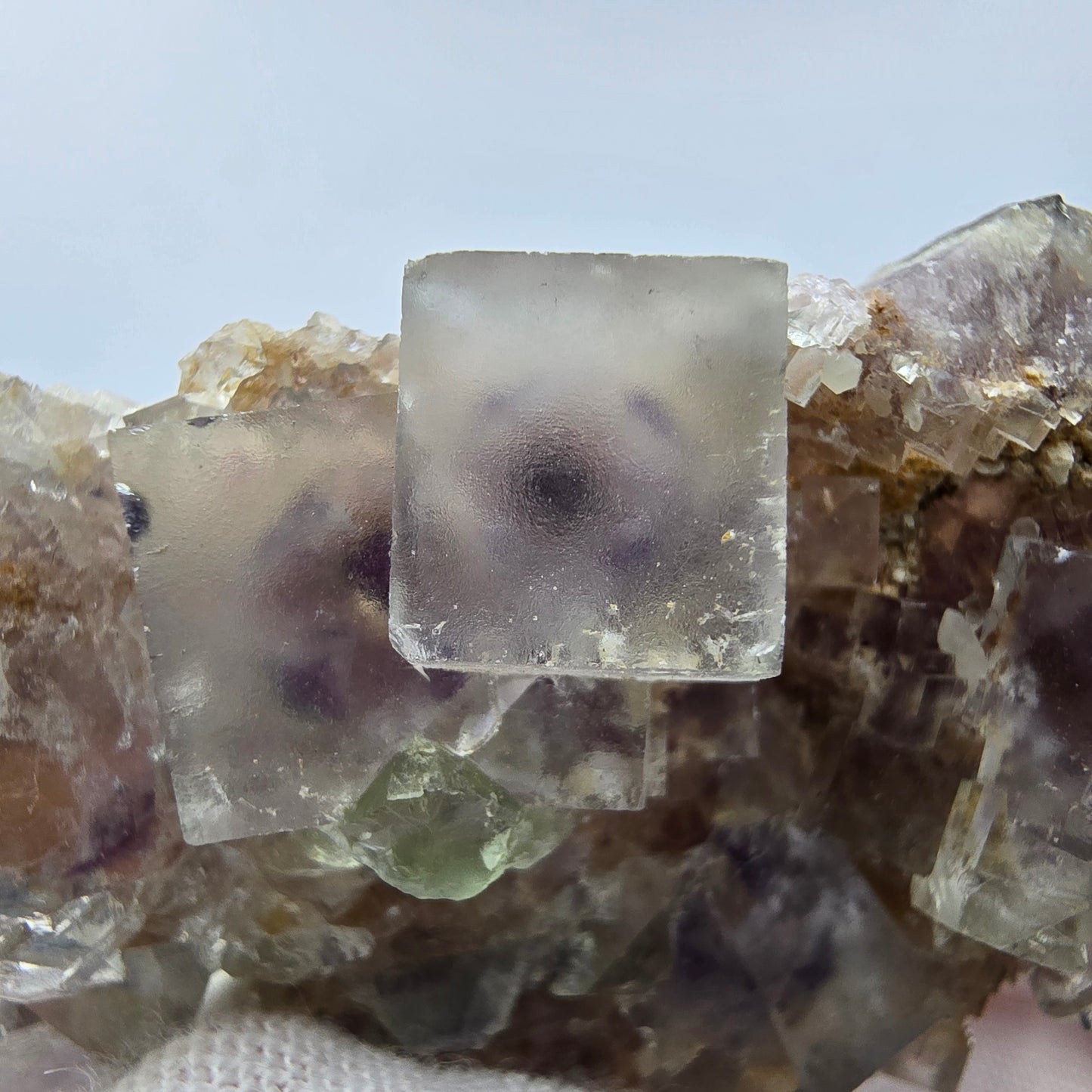 Seltene UV Phantom Fluorit Würfel, Quarz Stufe Brandberg, Namibia 59*39*20mm