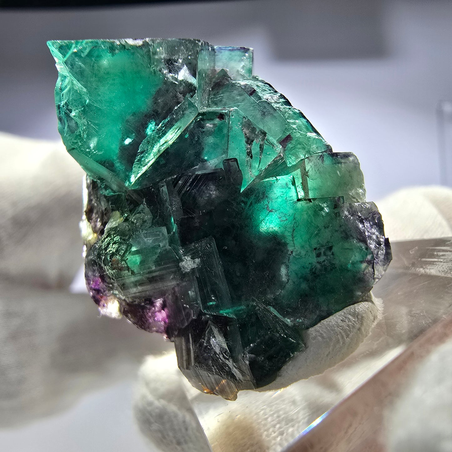 Seltene Phantom Fluorit Würfel Stufe zonal grün lila Okorusu, Namibia 38*28*24mm