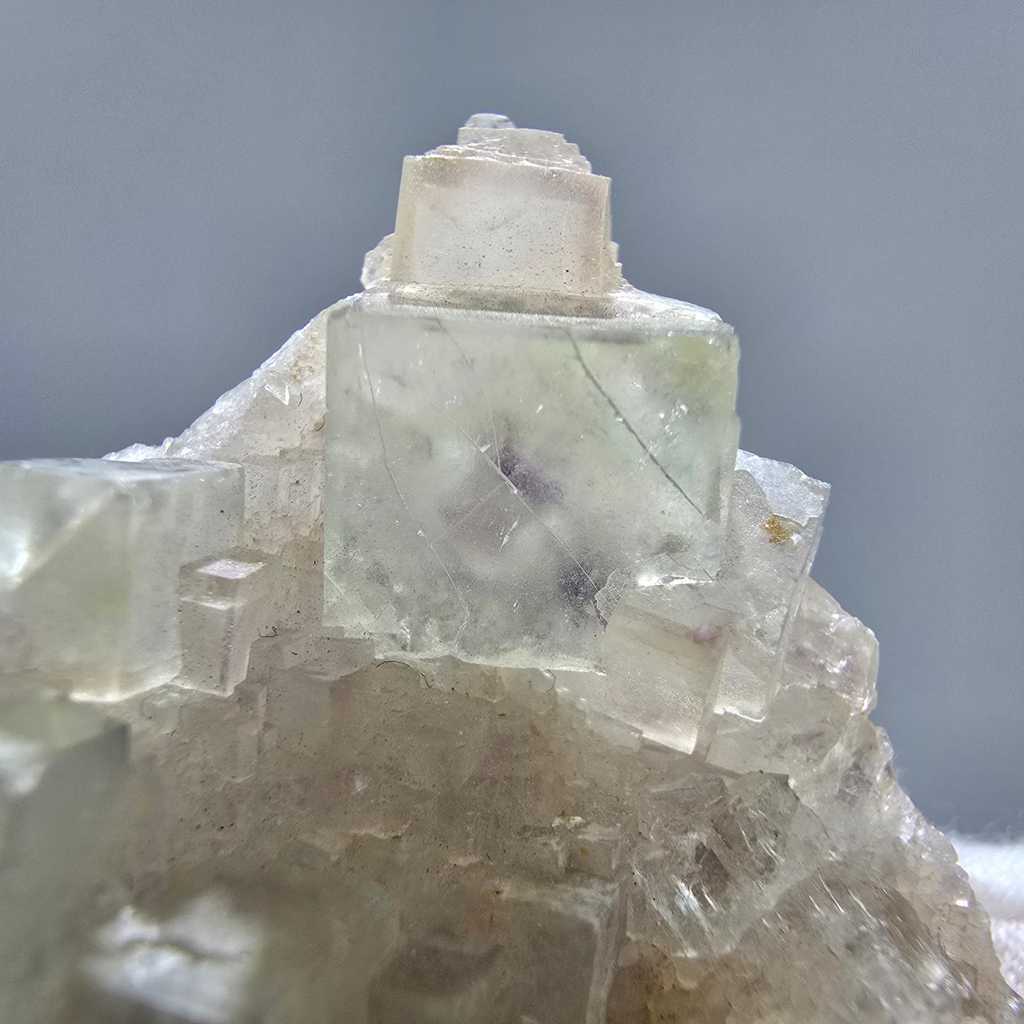 Seltene UV Phantom Fluorit Würfel Stufe grün lila Brandberg, Namibia 58*33*20mm
