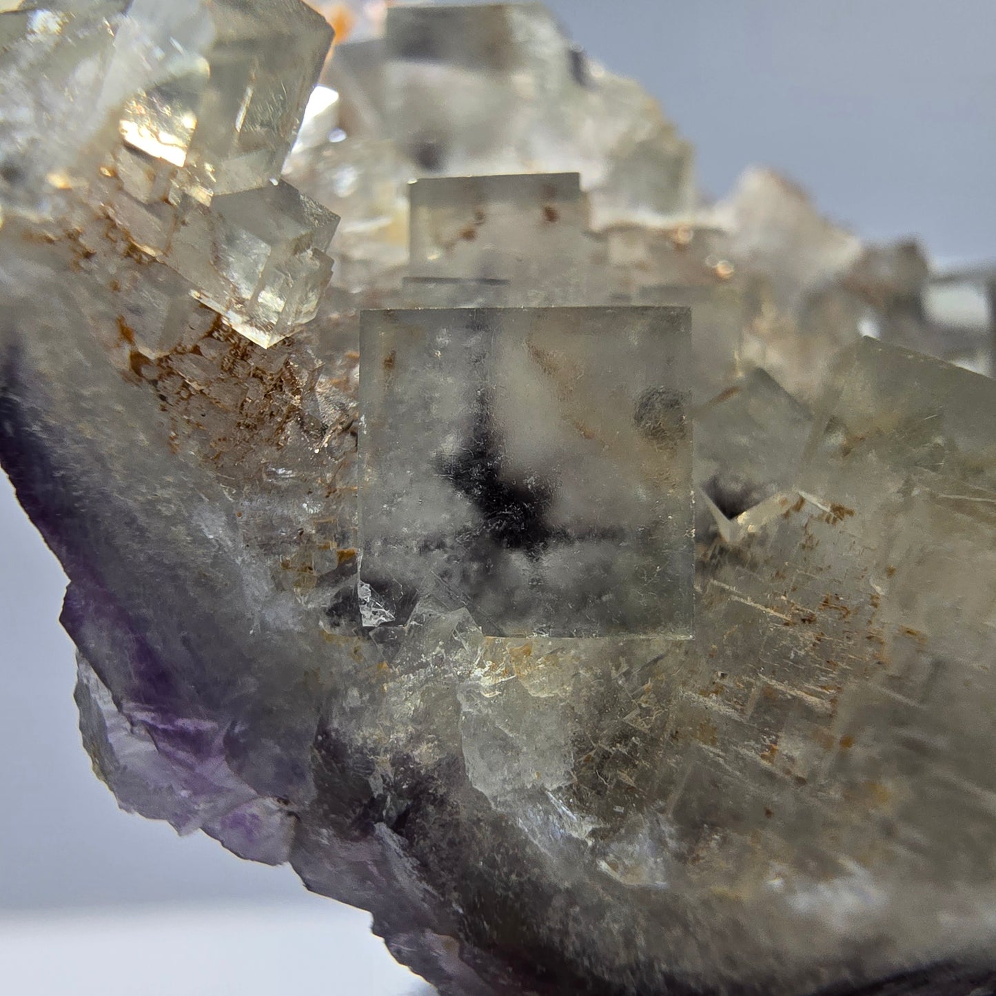 Seltene UV Phantom Fluorit Würfel, Quarz Stufe Brandberg, Namibia 57*52*19mm