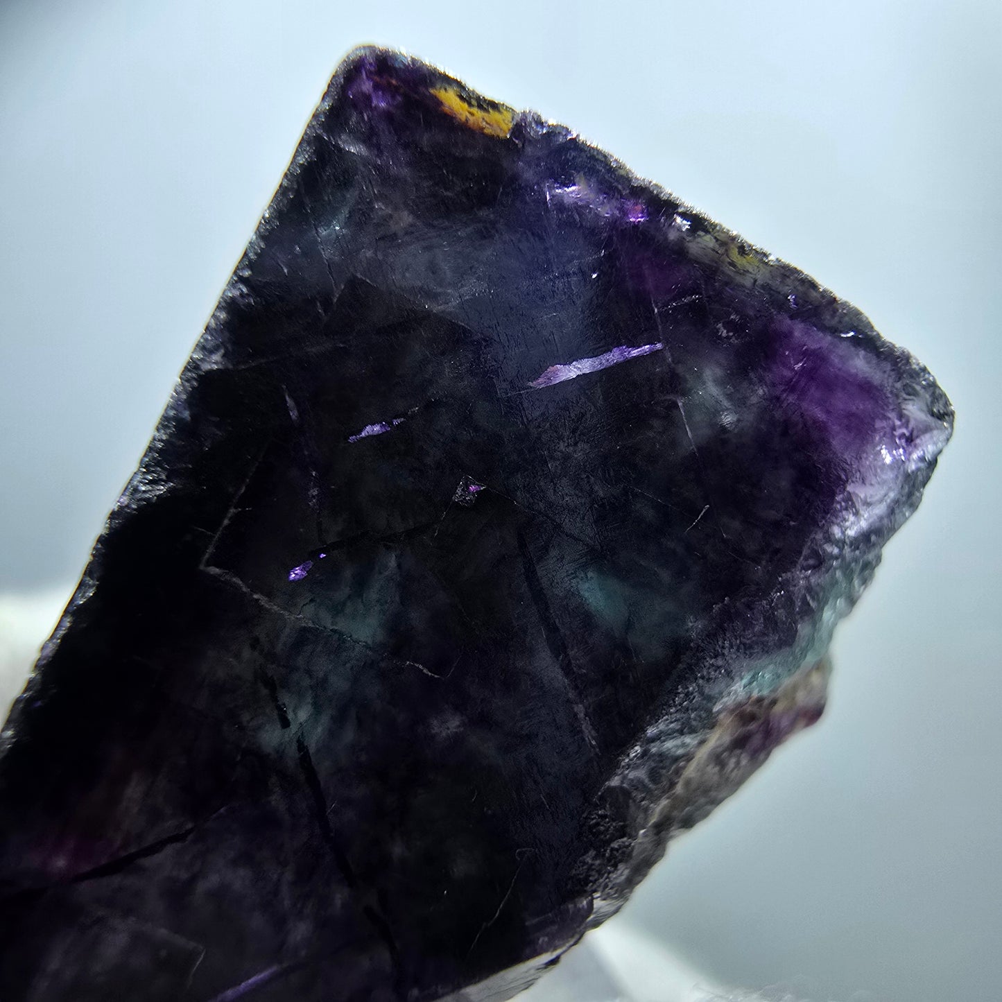 Spécimen rare de cube de fluorite fantôme zonal vert violet Okorusu, Namibie 39*26*21mm
