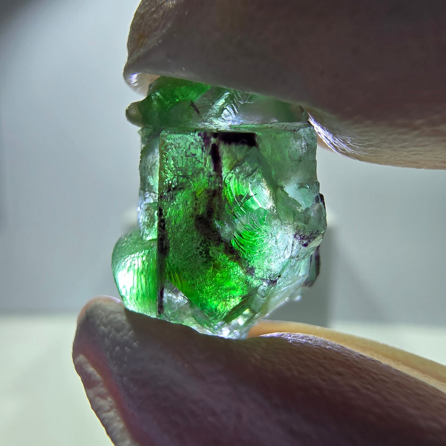 Lot de 7 fluorites fantômes, tourmalines scholl, muscovites, Erongo, Namibie, 24-14 mm