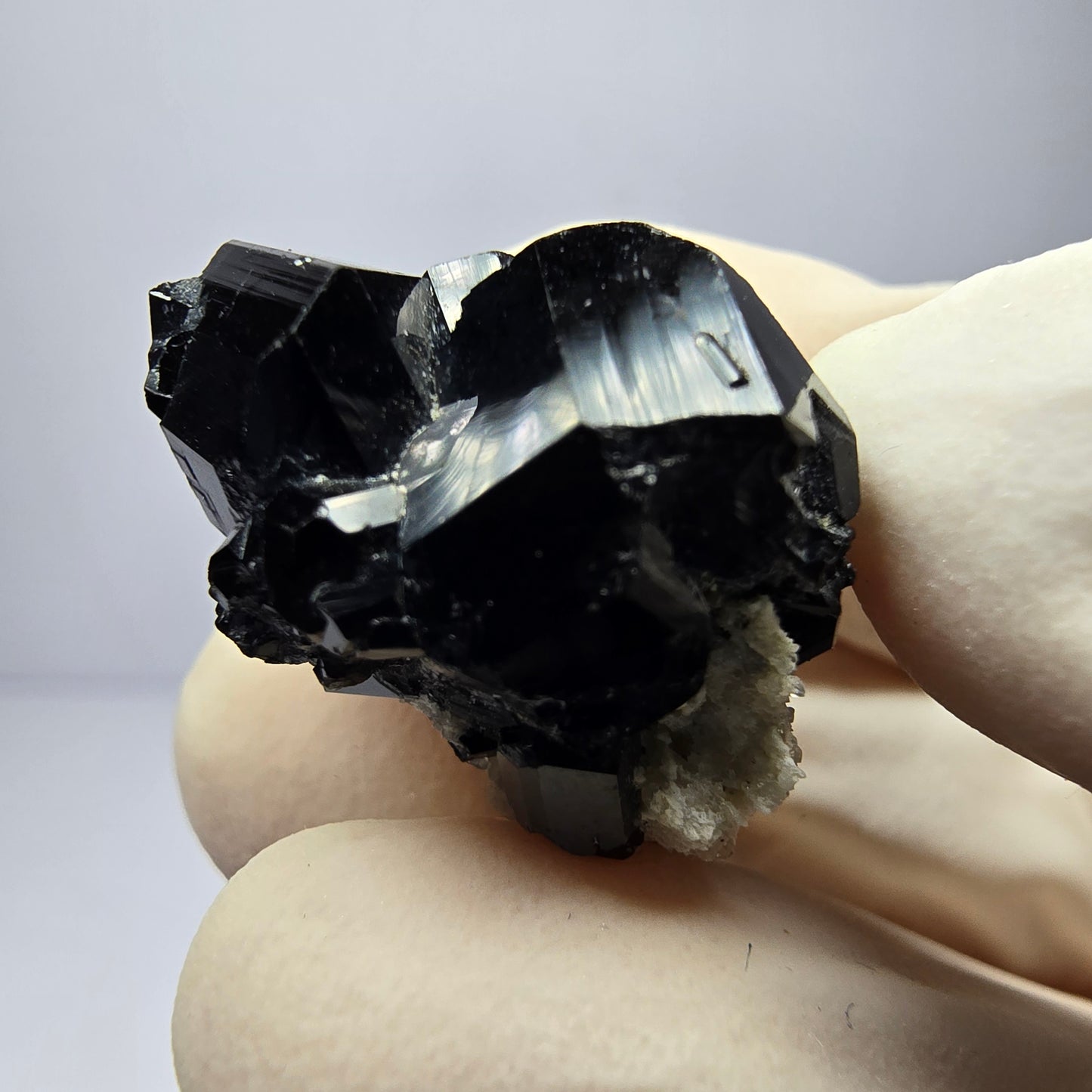Tourmaline Schörl symétrique, stade orthose collection Erongo Namibie 26*20*14mm