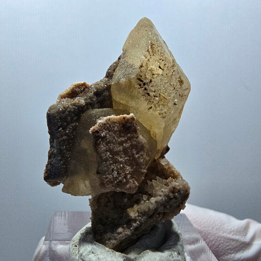 Seltene Calcit X auf Matrix Kristall Spitze, gelb Erongo, Namibia 40*26*16mm #13098