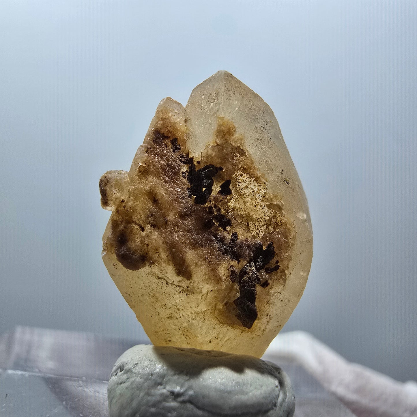Seltene Calcit X Kristall Spitze, gelb Erongo, Namibia 22*14*10mm #13100