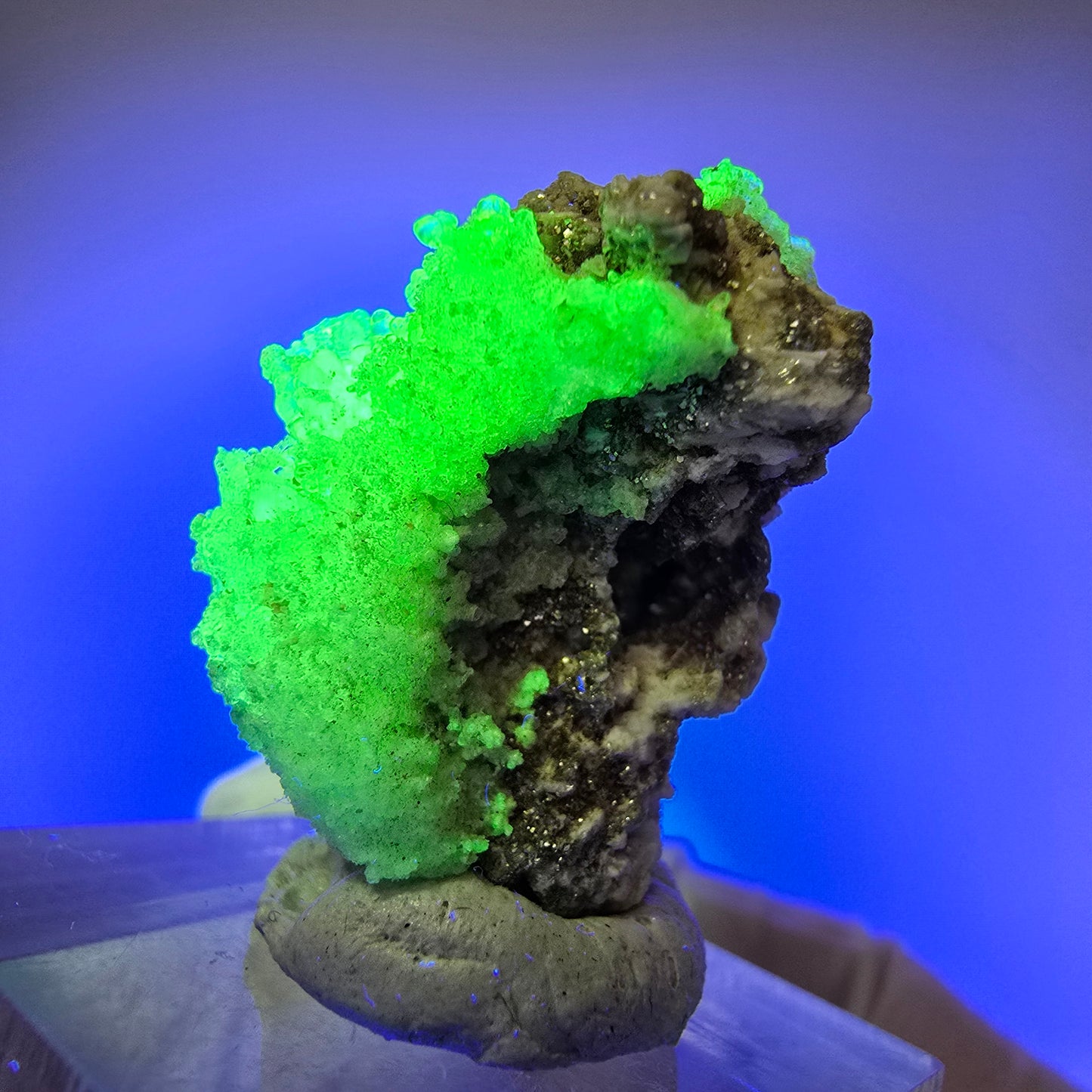 Seltene Hyalit Opal, Schörl Turmalin Stufe Erongo, Namibia 30*26*23mm #13108