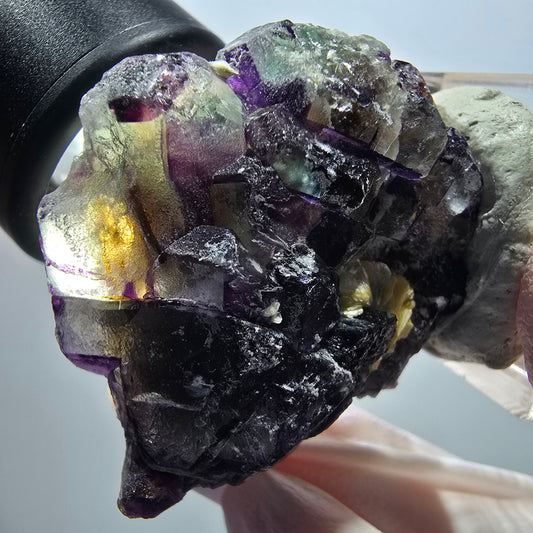 Bunte Phantom Fluorit Würfel, Muskovit Stufe Erongo, Namibia 40*37*26mm #13124