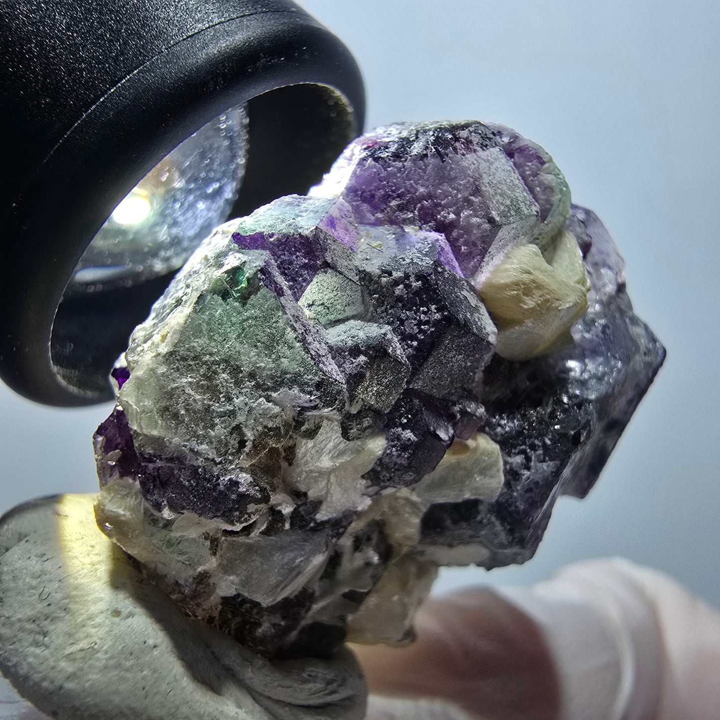 Bunte Phantom Fluorit Würfel, Muskovit Stufe Erongo, Namibia 40*37*26mm #13124