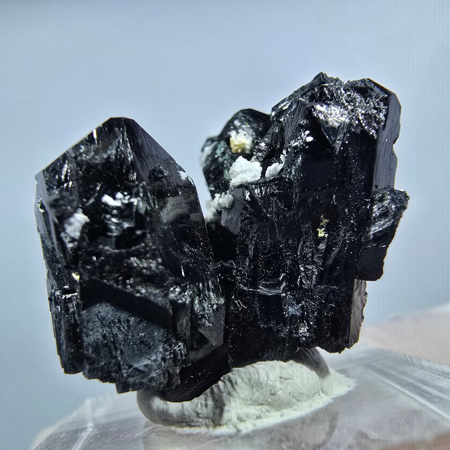 Symmetrische Schörl Turmalin Stufe Erongo, Namibia 27*20*22mm #13219