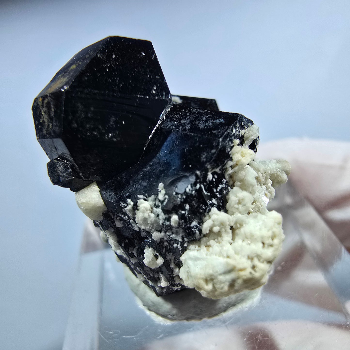 Symmetrische Schörl Turmalin, Orthoklas Stufe Erongo, Namibia 23*21*17mm #13230