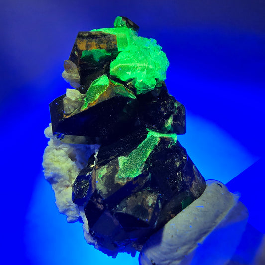 Symmetrische Schörl Turmalin, Hyalit Opal, Orthoklas Stufe Erongo, Namibia 34*21*17mm #13232