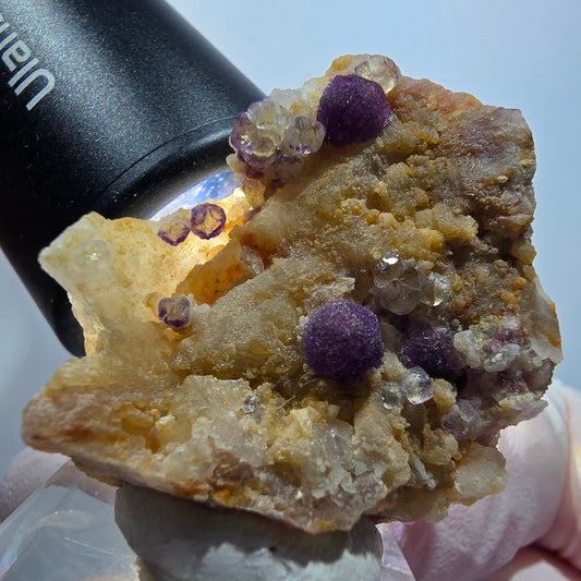 RUNDE Fluorit Kugel-Kristalle auf Quarz Stufe, lila Omehane, Namibia 36*35*26mm #13342
