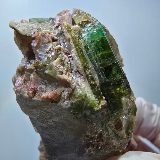 Seltene Turmalin, Verdelith, Elbait auf Quarz Stufe Karibib, Erongo, Namibia 75*41*33mm #13388