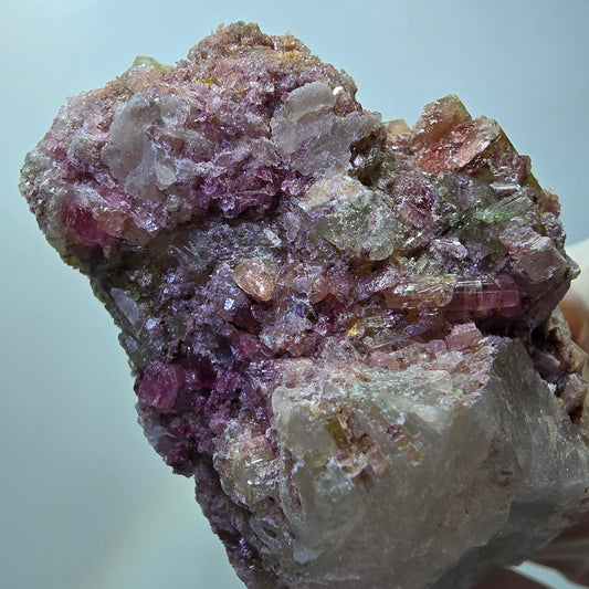 Seltene Turmalin, Elbait auf Quarz Stufe Karibib, Erongo, Namibia 78*53*47mm #13389